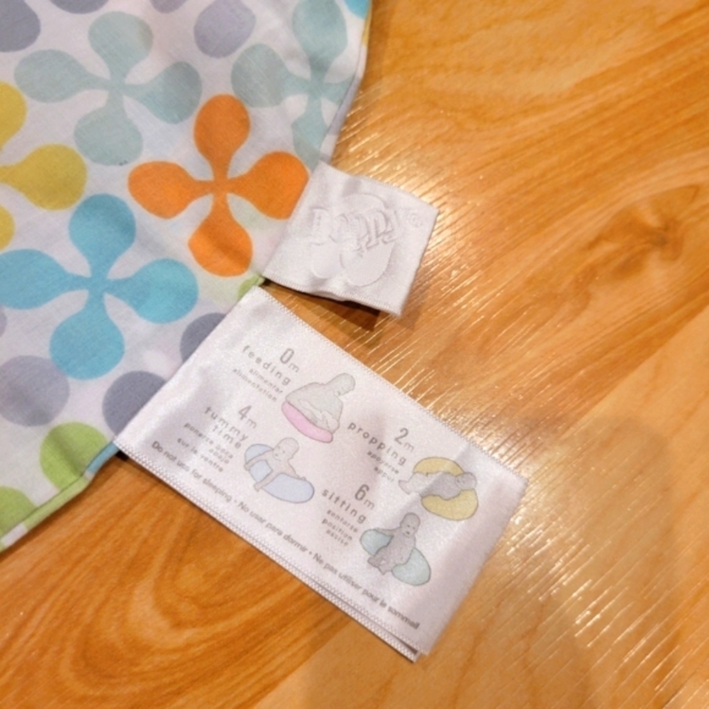 Boppy Nursing Pillow Cover - Picture 3 of 8